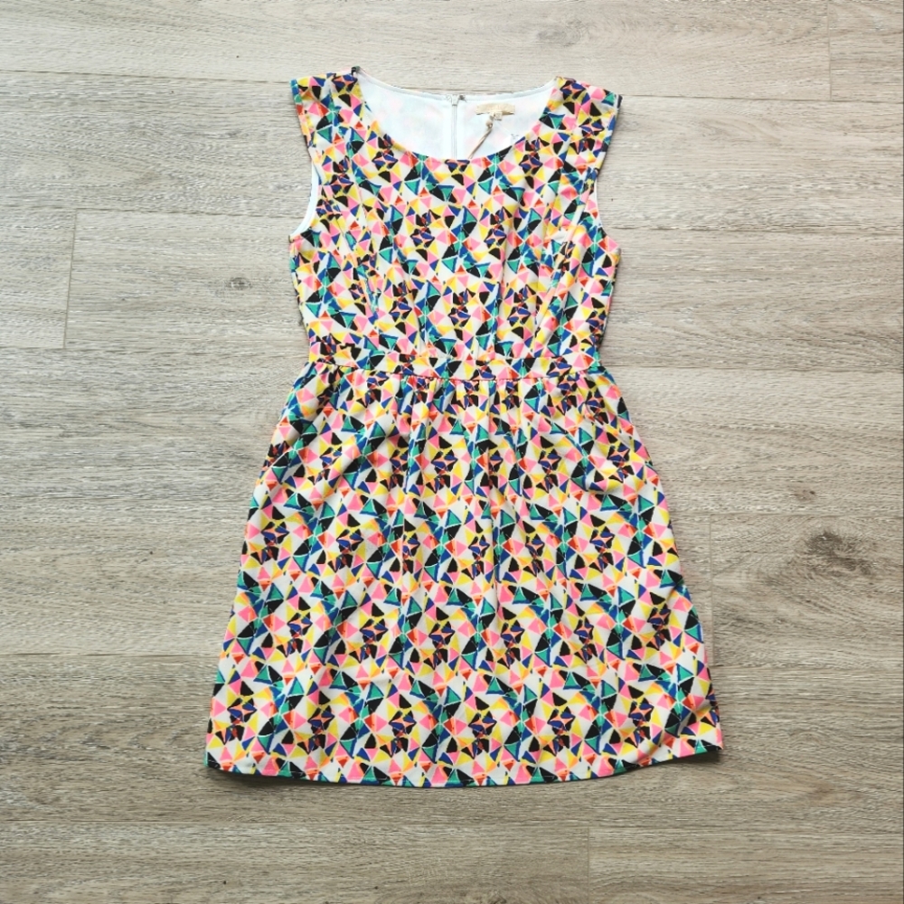 Tulle Bright Colores Geometric Triangle Dress Womens Size Small Sleeveless